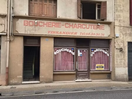 maison a renover avec vue sur la riviere