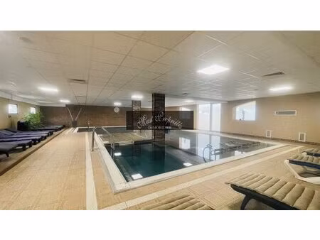 hôtel spa à 100 mètres de la plage.