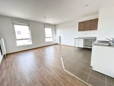 location appartement 1 pièce 37m²