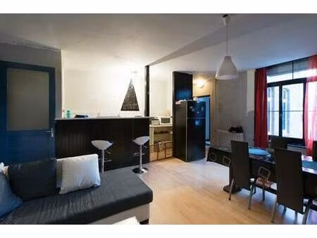 location appartement 2 pièces 53m²