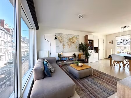 stijlvol 1-slaapkamer appartement met berging en garage!