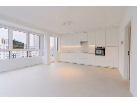 vernieuwd 3-slaapkamerappartement met open zicht op het mijnplein en epc-label b!
