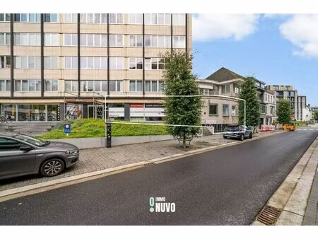 kantoor met garages op een toplocatie in het centrum van aalst