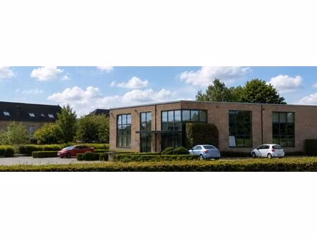 lier – kantoorgebouw ±923 m² | flexibel indeelbaar