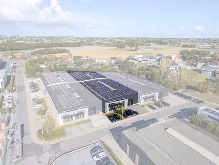 instapklaar bedrijfsgebouw op strategische ligging te huur in roeselare