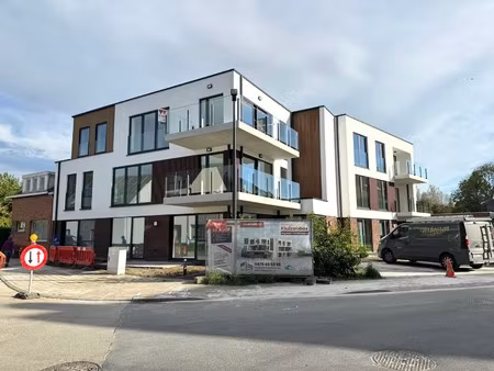 prachtig nieuwbouw appartement inclusief twee staanplaatsen