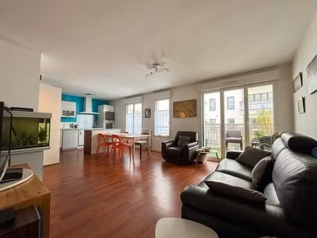 duplex avec terrasse & balcon – calme absolu à 6 min des transports