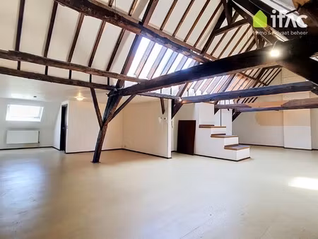 ruime en lichtrijke loft op toplocatie