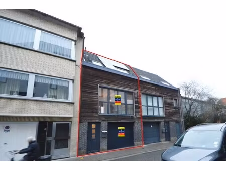 instapklare woning met garage en 2 slaapkamers