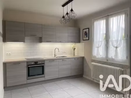 maison de village à estrées-saint-denis (60190)