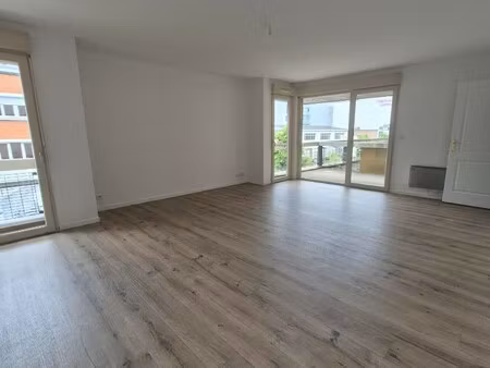 location appartement 3 pièces 82m² valenciennes 59300