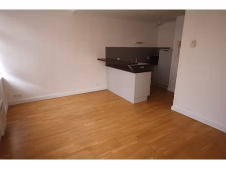 location appartement 3 pièces 46m² lille 59000