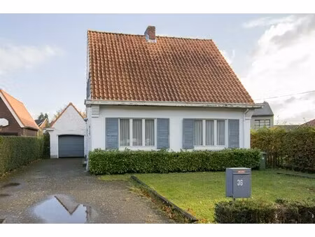 huis te koop in malle met 3 slaapkamers