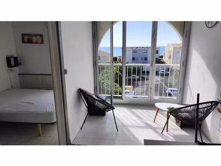 le cap d'agde falaises 100m plage de la conque t2/mezzanine en duplex