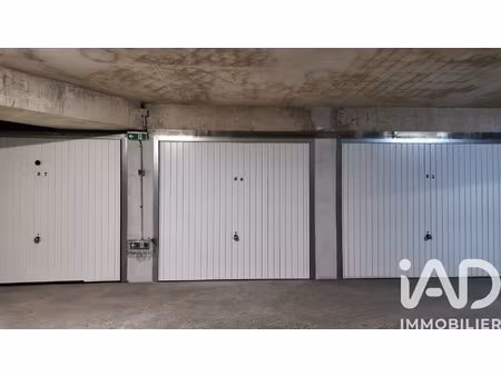 vente garage undefined m²