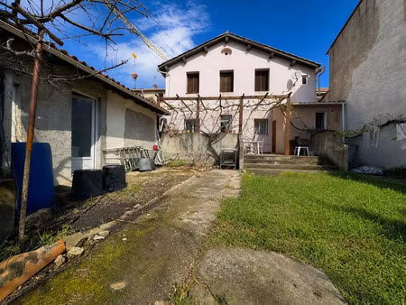 vente maison 4 pièces 106m2 aubagne 13400 - 380000 € - surface privée