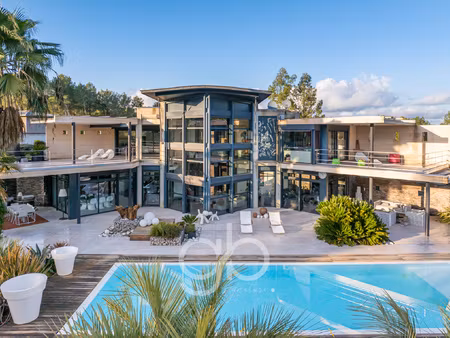 villa contemporaine d'exception t9 - domaine des vautes - sa