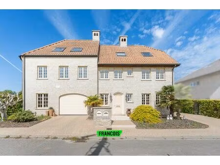 huis te koop in sint-lievens-houtem met 4 slaapkamers