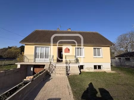pavillon indépendant de 142 m²  5 chambres  sous-sol total et terrain arboré de 3 144 m²