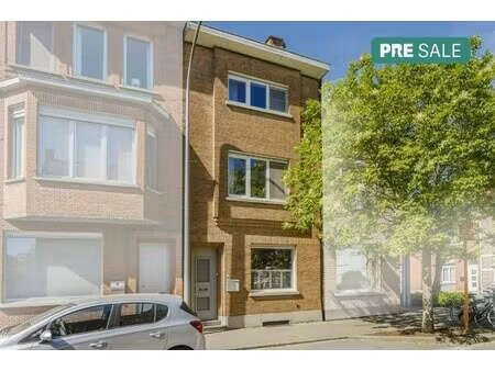 instapklare gezinswoning met 3 slaapkamers te kortrijk