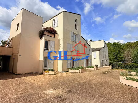 appartement nandy 4 pièce(s) 82 m2