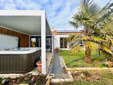 maison de plain-pied rénovée - 2 chambres - jardin avec spa - environnement calme