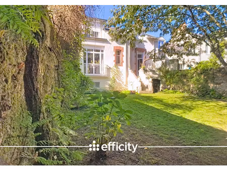 maison 9 pièces - 149 m²