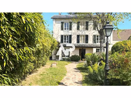 maison montmorency 8 pièces 197 m²