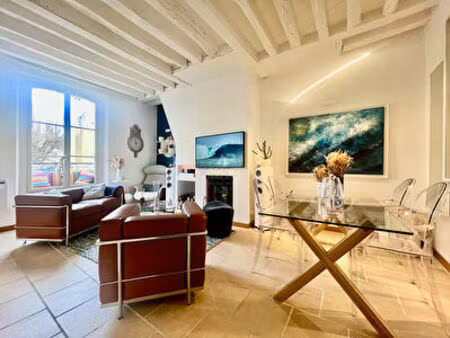 "versailles saint-louis" bel appartement meublé de 3 pièces 41 m2 avec cave !