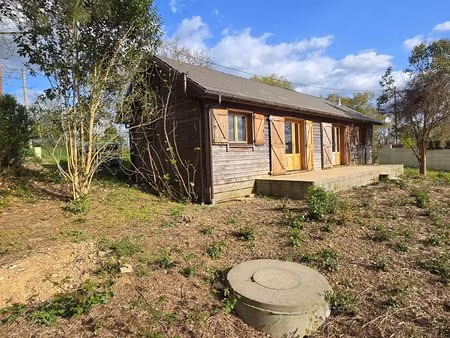 maison bois 3 pièces de 55 m² sur un terrain de 4 33 hectares.