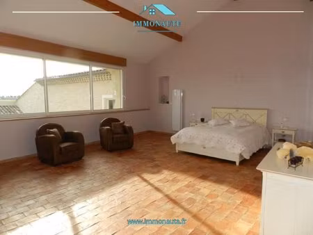 montélimar sud - 300 m² habitable  2400 m² terrain