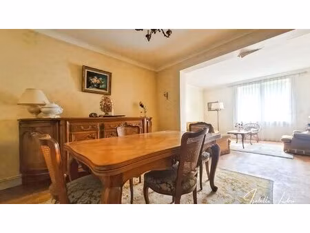 maison familiale à vendre à saint-vincent-des-landes centre bourg avec dépendance