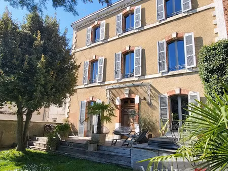 vente maison 7 pièces 210 m² à cahors (46000)  480 000 €