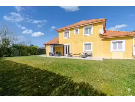 vente maison 6 pièces 219.28 m² à lee (64320)  475 000 €