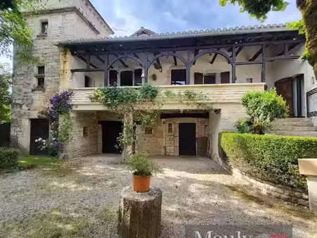 vente propriété 8 pièces 220 m² à aujols (46090)  448 000 €