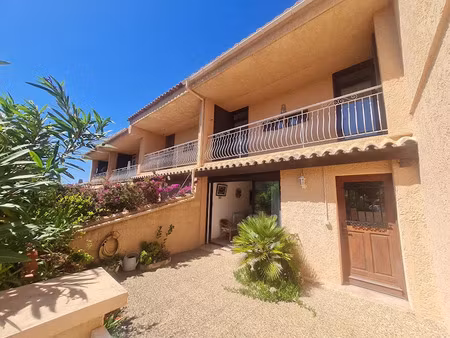 vente maison 4 pièces 92 m² à saint-mandrier-sur-mer (83430)  449 000 €