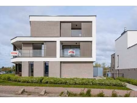 appartement neuf exclusif de 154 m² avec terrasse et double