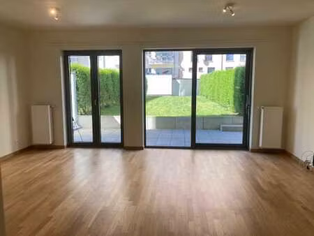 charmant studio avec terrasse et jardin – quartier basilique