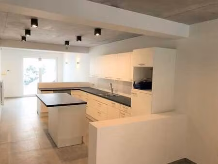 appartement neuf contemporain avec terrasse et jardin !