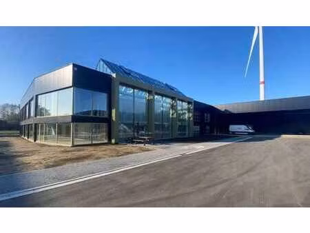 entrepôt à louer le long de l'e34 à turnhout