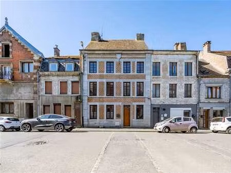 maison bourgeoise en plein centre de givet (fr)