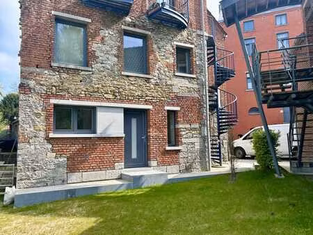 appartement rénové  1 chambre