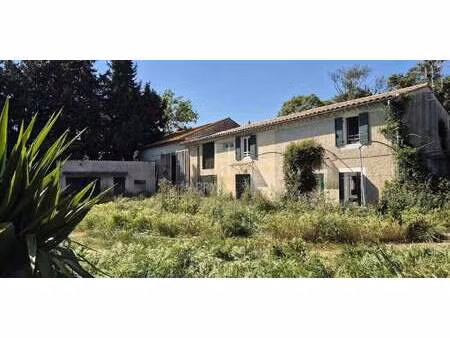 propriété arles (13)