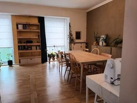 appartement 2 chambres à forest  lumineux
