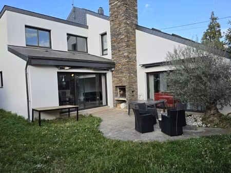 maison de luxe à vendre dans le quartier la justice