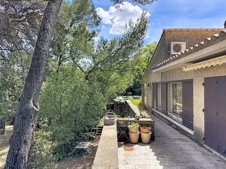 villa de luxe à vendre à villeneuve-lès-avignon