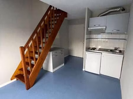 location appartement t1 à rennes bourg l'evêque (35000) : à louer t1 / 21m² rennes bourg l