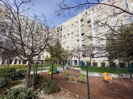 location appartement 2 pièces 56 m² à avignon (84000)