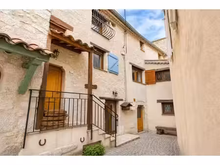vente maison 3 pièces 70 m² saint-vallier-de-thiey (06460)