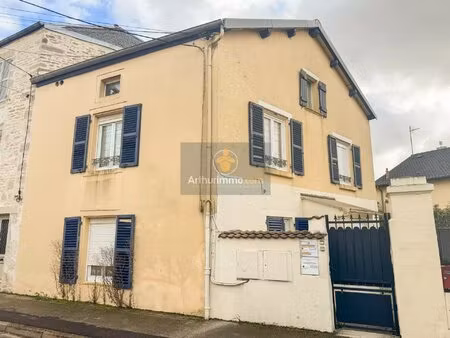 immeuble de deux appartements meublés